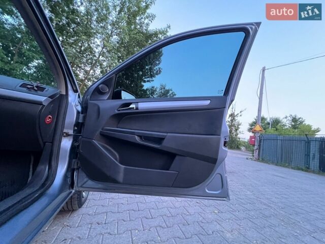 Сірий Опель Астра, об'ємом двигуна 1.6 л та пробігом 298 тис. км за 3500 $, фото 42 на Automoto.ua