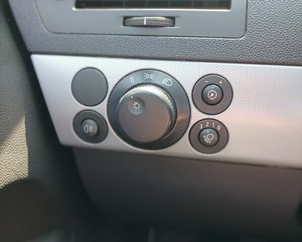 Сірий Опель Астра, об'ємом двигуна 1.6 л та пробігом 216 тис. км за 5500 $, фото 14 на Automoto.ua