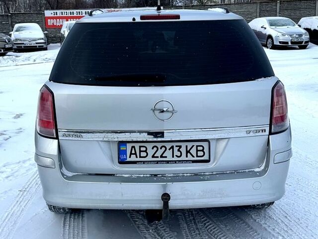 Серый Опель Астра, объемом двигателя 1.7 л и пробегом 224 тыс. км за 4900 $, фото 5 на Automoto.ua