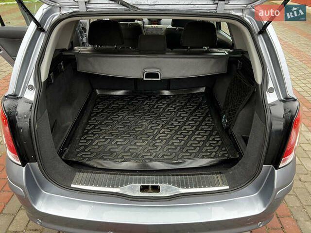 Серый Опель Астра, объемом двигателя 1.6 л и пробегом 226 тыс. км за 4500 $, фото 20 на Automoto.ua