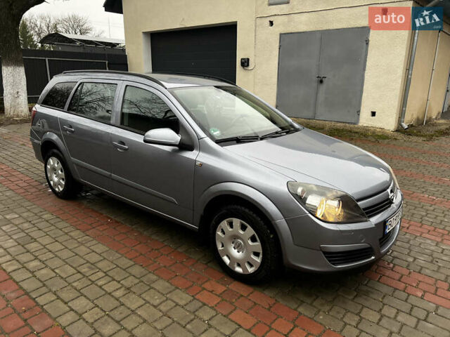 Серый Опель Астра, объемом двигателя 1.6 л и пробегом 226 тыс. км за 4500 $, фото 3 на Automoto.ua