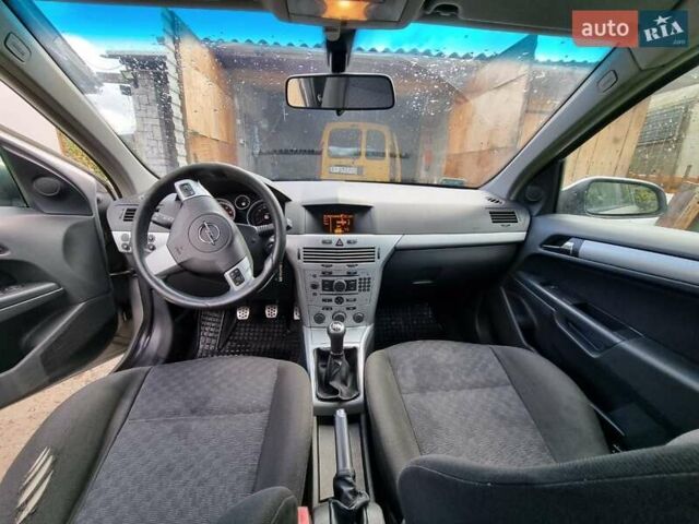 Опель Астра 2004 у Хмельницькому на Automoto.ua Сірий Опель Астра, об'ємом двигуна 1.6 л та пробігом 326 тис. км за 4100 $, фото 6 на Automoto.ua