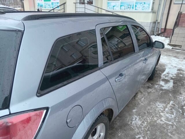 Серый Опель Астра, объемом двигателя 1.7 л и пробегом 350 тыс. км за 3450 $, фото 2 на Automoto.ua