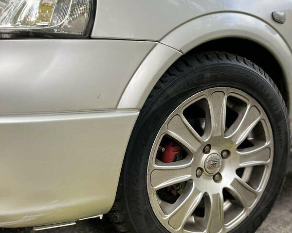 Серый Опель Астра, объемом двигателя 1.6 л и пробегом 245 тыс. км за 3400 $, фото 29 на Automoto.ua