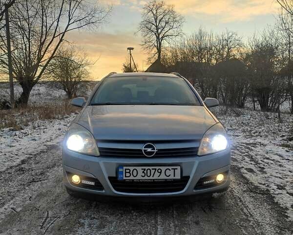 Сірий Опель Астра, об'ємом двигуна 1.6 л та пробігом 398 тис. км за 4000 $, фото 2 на Automoto.ua