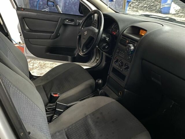 Сірий Опель Астра, об'ємом двигуна 1.6 л та пробігом 293 тис. км за 2700 $, фото 7 на Automoto.ua