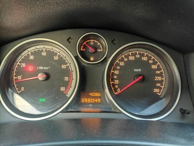 Сірий Опель Астра, об'ємом двигуна 1.6 л та пробігом 398 тис. км за 4000 $, фото 11 на Automoto.ua