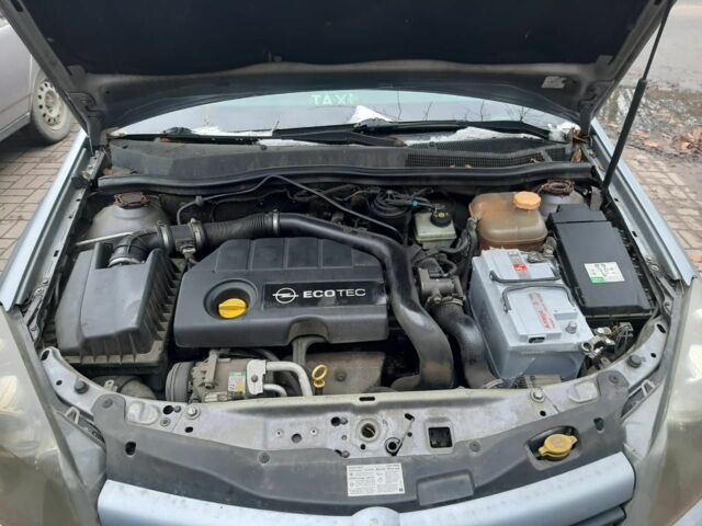 Сірий Опель Астра, об'ємом двигуна 1.7 л та пробігом 350 тис. км за 3600 $, фото 6 на Automoto.ua