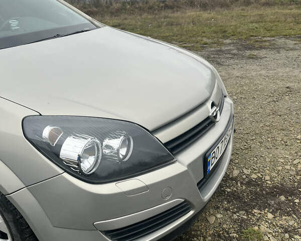 Серый Опель Астра, объемом двигателя 1.6 л и пробегом 242 тыс. км за 4100 $, фото 4 на Automoto.ua