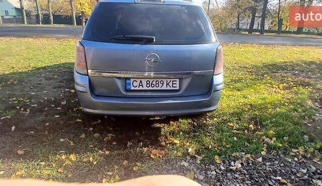 Опель Астра 2004 в Городище на Automoto.ua Серый Опель Астра, объемом двигателя 1.8 л и пробегом 322 тыс. км за 2999 $, фото 3 на Automoto.ua