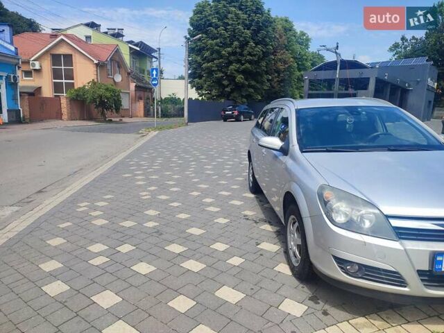 Серый Опель Астра, объемом двигателя 1.8 л и пробегом 300 тыс. км за 3500 $, фото 5 на Automoto.ua