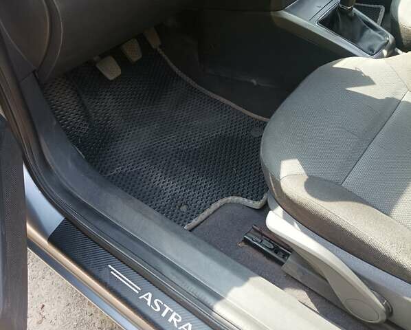 Сірий Опель Астра, об'ємом двигуна 1.6 л та пробігом 216 тис. км за 5500 $, фото 22 на Automoto.ua