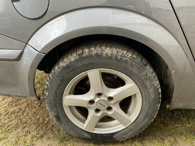 Серый Опель Астра, объемом двигателя 1.6 л и пробегом 350 тыс. км за 3600 $, фото 13 на Automoto.ua