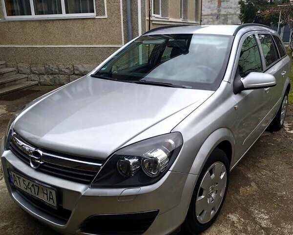 Серый Опель Астра, объемом двигателя 1.8 л и пробегом 286 тыс. км за 5400 $, фото 5 на Automoto.ua