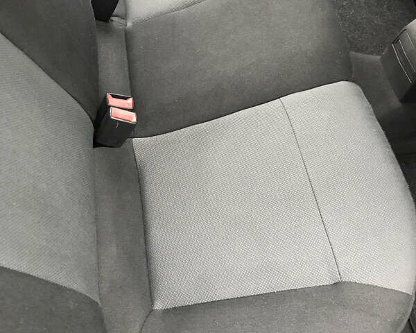 Серый Опель Астра, объемом двигателя 1.8 л и пробегом 246 тыс. км за 4700 $, фото 7 на Automoto.ua