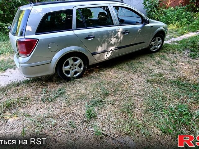 Серый Опель Астра, объемом двигателя 1.7 л и пробегом 400 тыс. км за 3500 $, фото 4 на Automoto.ua