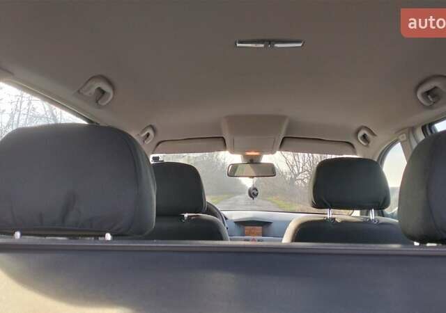 Серый Опель Астра, объемом двигателя 1.6 л и пробегом 199 тыс. км за 4500 $, фото 7 на Automoto.ua