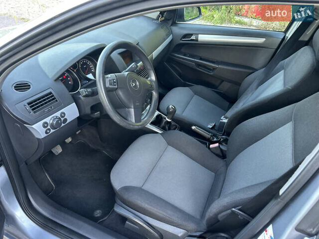 Сірий Опель Астра, об'ємом двигуна 1.8 л та пробігом 211 тис. км за 4999 $, фото 34 на Automoto.ua