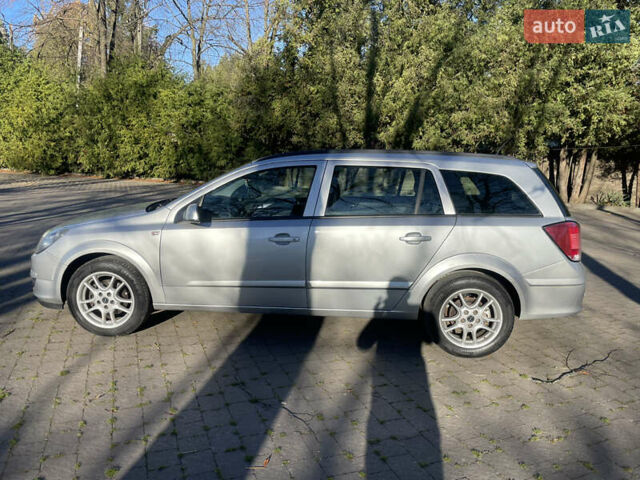 Сірий Опель Астра, об'ємом двигуна 1.36 л та пробігом 180 тис. км за 4600 $, фото 1 на Automoto.ua