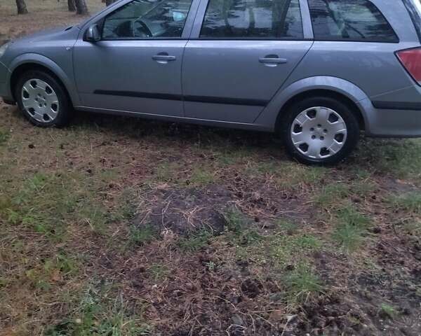 Серый Опель Астра, объемом двигателя 1.7 л и пробегом 225 тыс. км за 5200 $, фото 8 на Automoto.ua