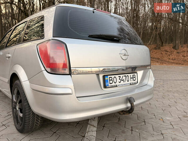 Серый Опель Астра, объемом двигателя 1.7 л и пробегом 390 тыс. км за 4700 $, фото 5 на Automoto.ua