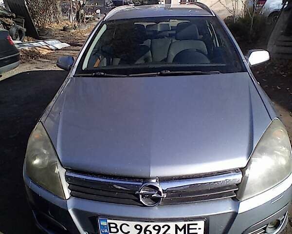 Серый Опель Астра, объемом двигателя 1.6 л и пробегом 390 тыс. км за 4000 $, фото 1 на Automoto.ua