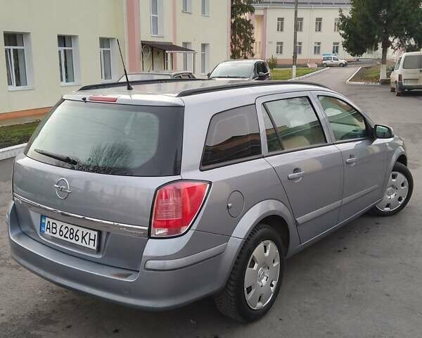 Сірий Опель Астра, об'ємом двигуна 1.6 л та пробігом 215 тис. км за 4500 $, фото 2 на Automoto.ua