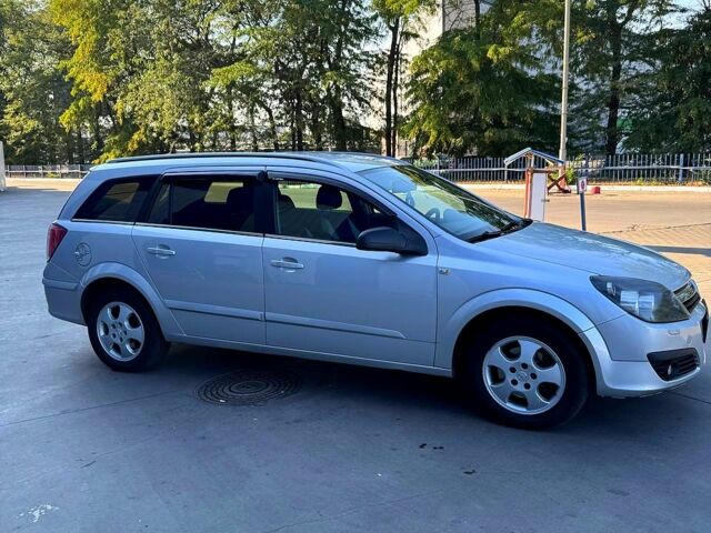 Сірий Опель Астра, об'ємом двигуна 1.7 л та пробігом 252 тис. км за 4300 $, фото 1 на Automoto.ua