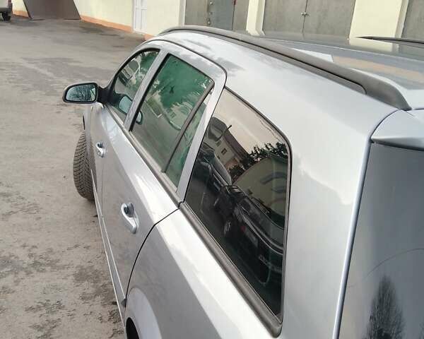 Сірий Опель Астра, об'ємом двигуна 1.6 л та пробігом 215 тис. км за 4500 $, фото 4 на Automoto.ua