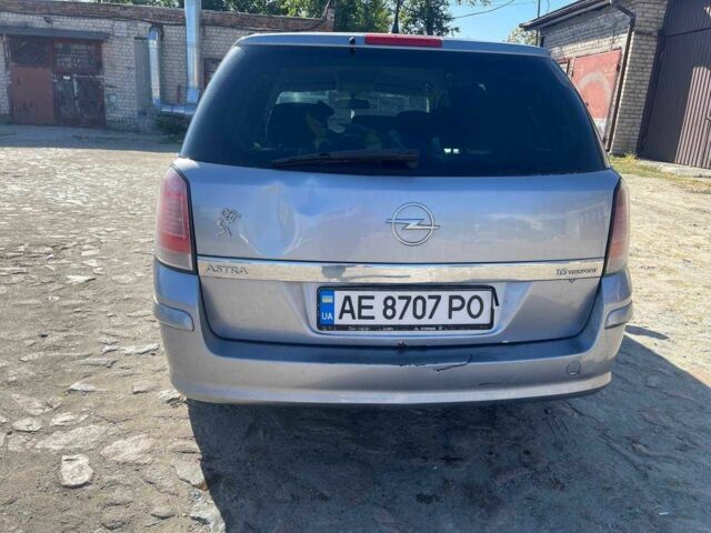Серый Опель Астра, объемом двигателя 1.6 л и пробегом 355 тыс. км за 3200 $, фото 12 на Automoto.ua