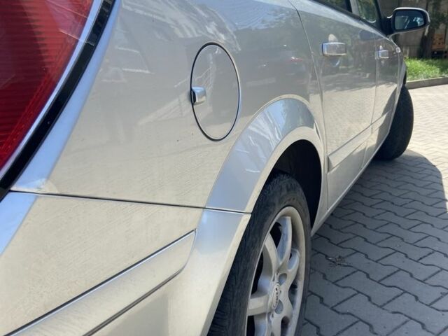 Серый Опель Астра, объемом двигателя 1.6 л и пробегом 250 тыс. км за 4999 $, фото 8 на Automoto.ua