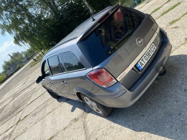 Серый Опель Астра, объемом двигателя 1.6 л и пробегом 350 тыс. км за 3600 $, фото 3 на Automoto.ua