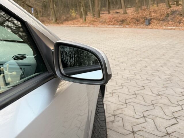 Сірий Опель Астра, об'ємом двигуна 1.7 л та пробігом 390 тис. км за 5000 $, фото 13 на Automoto.ua