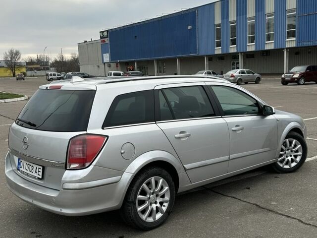 Серый Опель Астра, объемом двигателя 1.6 л и пробегом 285 тыс. км за 4199 $, фото 5 на Automoto.ua