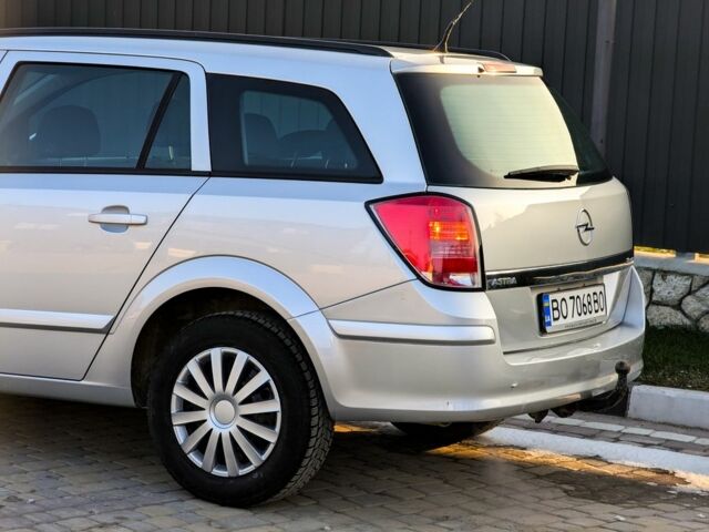 Серый Опель Астра, объемом двигателя 1.6 л и пробегом 246 тыс. км за 4100 $, фото 8 на Automoto.ua