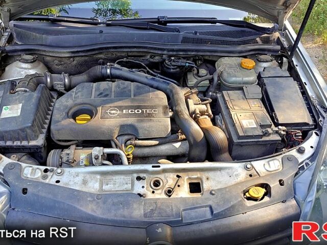 Серый Опель Астра, объемом двигателя 1.7 л и пробегом 400 тыс. км за 3500 $, фото 10 на Automoto.ua