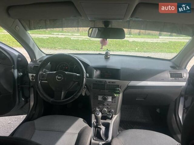 Сірий Опель Астра, об'ємом двигуна 1.6 л та пробігом 244 тис. км за 4800 $, фото 29 на Automoto.ua