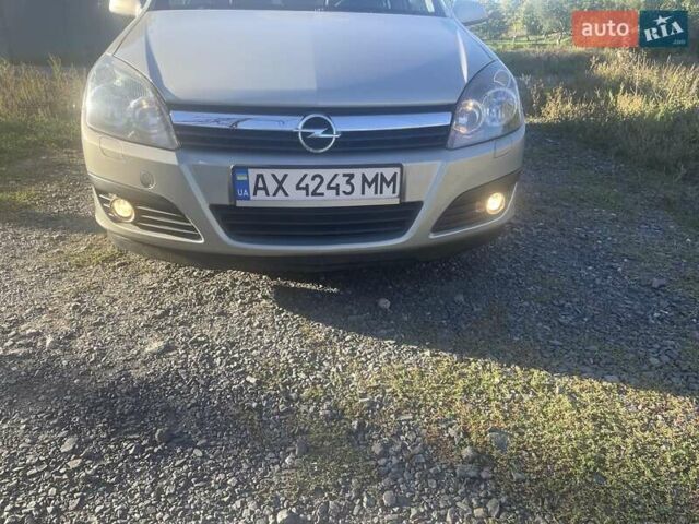 Серый Опель Астра, объемом двигателя 1.6 л и пробегом 160 тыс. км за 4150 $, фото 10 на Automoto.ua