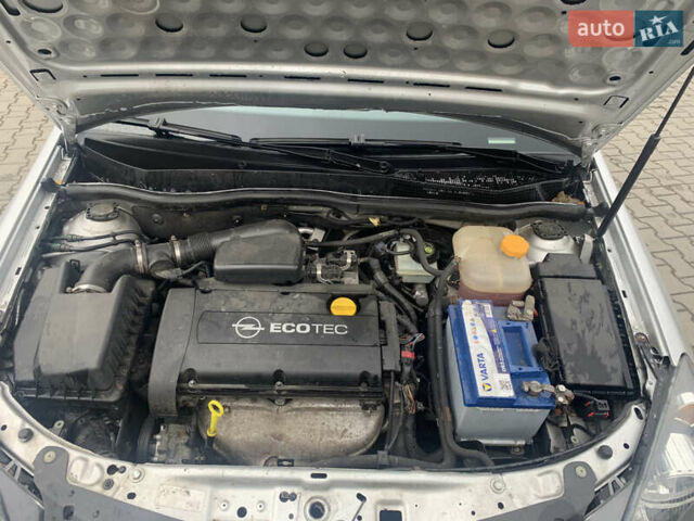 Сірий Опель Астра, об'ємом двигуна 1.6 л та пробігом 223 тис. км за 4750 $, фото 6 на Automoto.ua