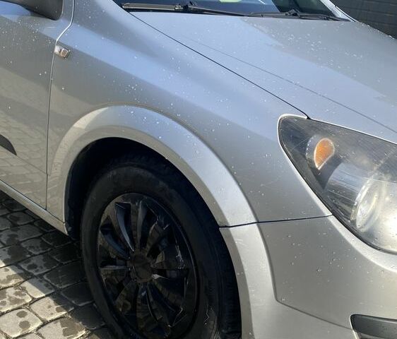 Сірий Опель Астра, об'ємом двигуна 1.6 л та пробігом 315 тис. км за 3900 $, фото 11 на Automoto.ua