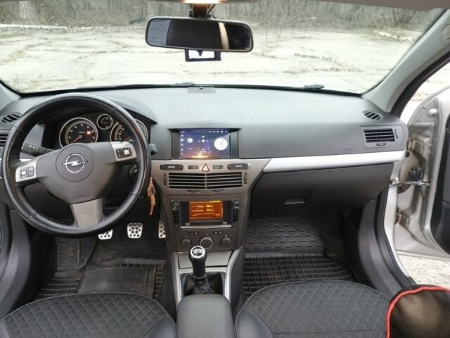 Сірий Опель Астра, об'ємом двигуна 1.6 л та пробігом 288 тис. км за 6100 $, фото 16 на Automoto.ua