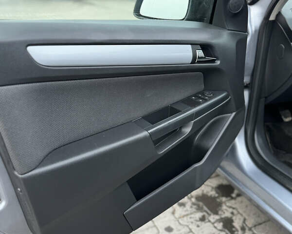 Серый Опель Астра, объемом двигателя 1.8 л и пробегом 211 тыс. км за 4499 $, фото 40 на Automoto.ua