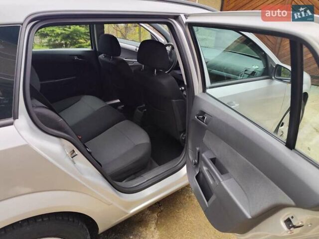 Серый Опель Астра, объемом двигателя 1.8 л и пробегом 286 тыс. км за 5400 $, фото 18 на Automoto.ua