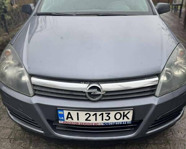 Серый Опель Астра, объемом двигателя 1.6 л и пробегом 180 тыс. км за 4200 $, фото 1 на Automoto.ua
