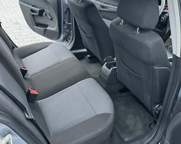 Серый Опель Астра, объемом двигателя 1.8 л и пробегом 211 тыс. км за 4499 $, фото 65 на Automoto.ua