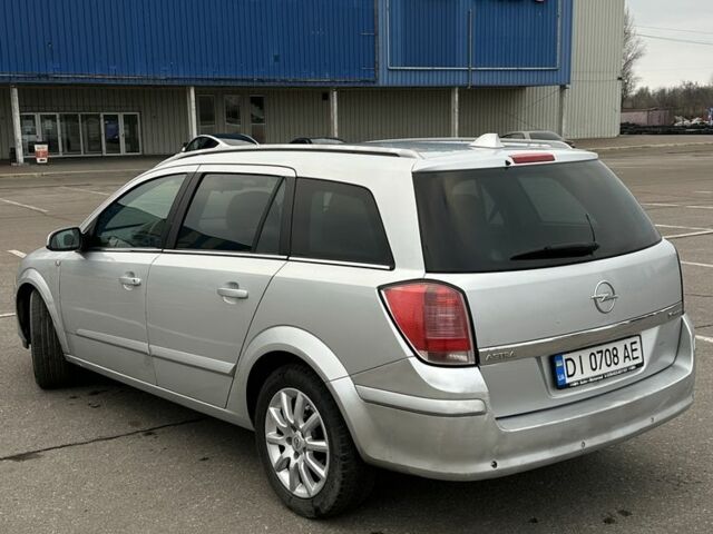 Серый Опель Астра, объемом двигателя 1.6 л и пробегом 285 тыс. км за 4199 $, фото 4 на Automoto.ua