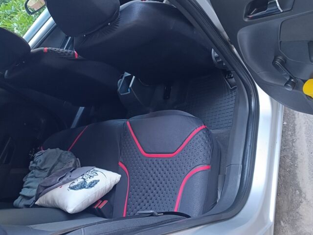 Серый Опель Астра, объемом двигателя 1.9 л и пробегом 330 тыс. км за 1850 $, фото 7 на Automoto.ua