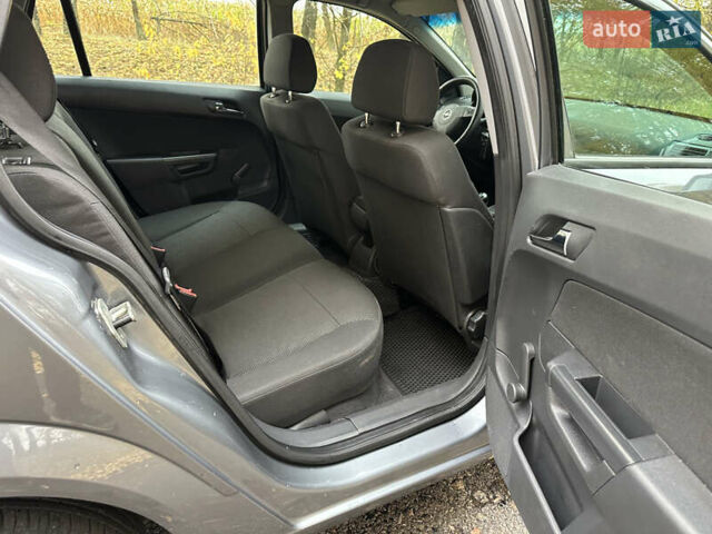 Серый Опель Астра, объемом двигателя 1.8 л и пробегом 200 тыс. км за 5000 $, фото 26 на Automoto.ua