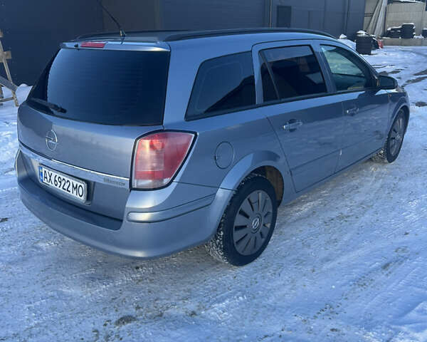 Сірий Опель Астра, об'ємом двигуна 1.6 л та пробігом 250 тис. км за 5100 $, фото 3 на Automoto.ua