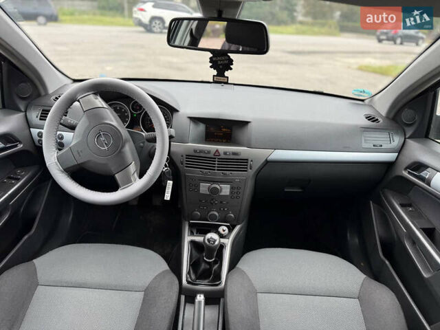 Сірий Опель Астра, об'ємом двигуна 1.8 л та пробігом 210 тис. км за 4999 $, фото 39 на Automoto.ua